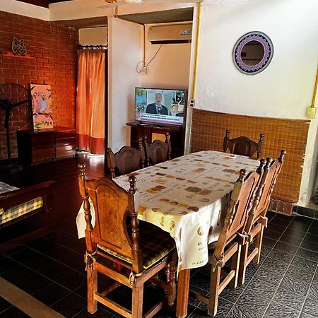 イトゥサインゴ Casa Quinta - Rincon Santa Mariaヴィラ エクステリア 写真