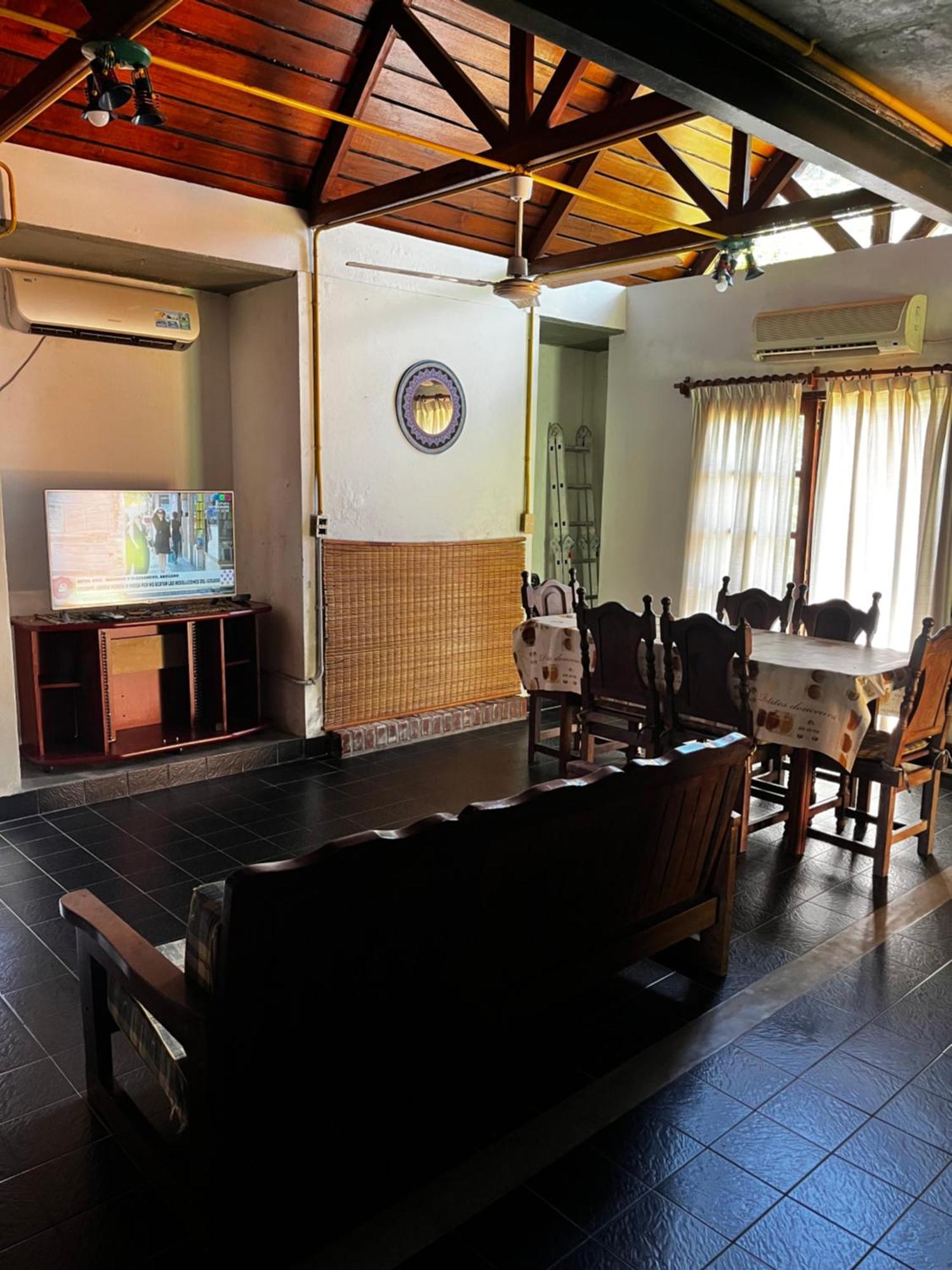 イトゥサインゴ Casa Quinta - Rincon Santa Mariaヴィラ エクステリア 写真